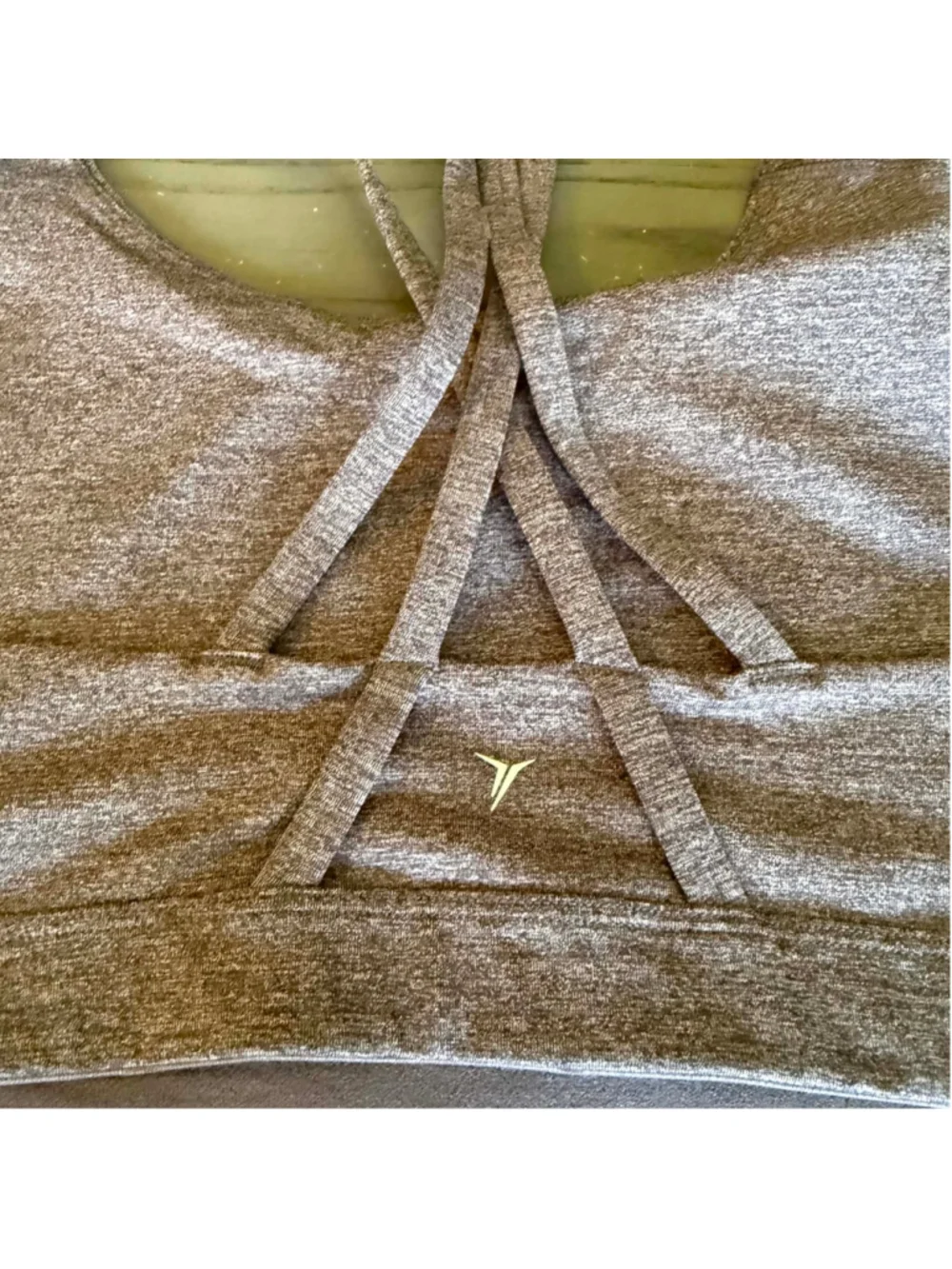 Old Navy Active Sports Bra Wireless Strappy Size XL Grey